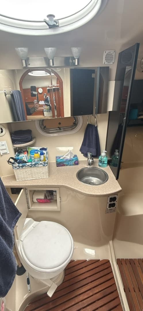 2005 Four Winns 378 Vista