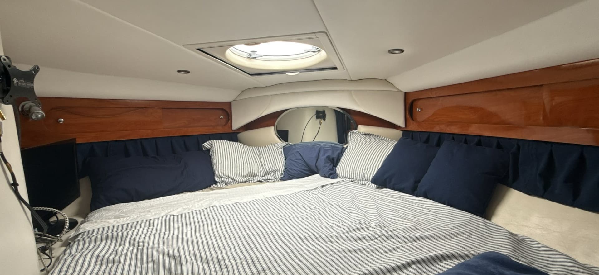 2005 Four Winns 378 Vista