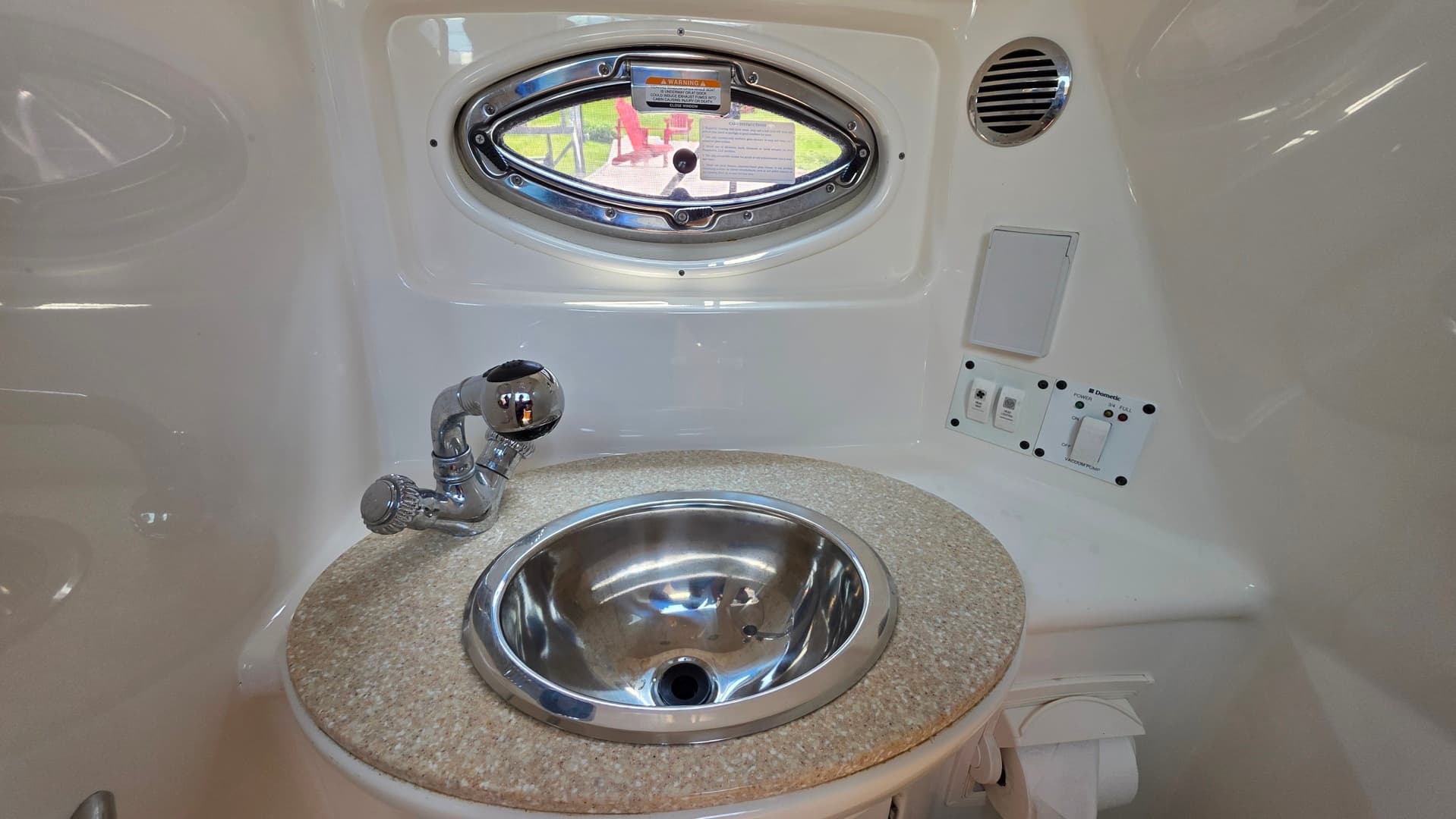 2011 Chaparral 270 Signature