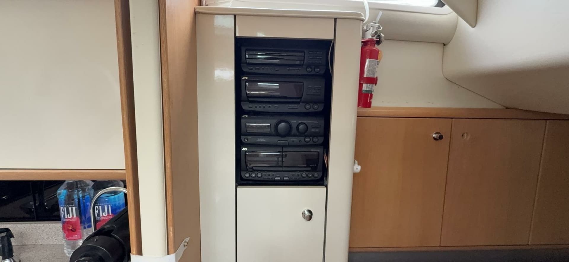 1998 Bayliner  4085 Avanti