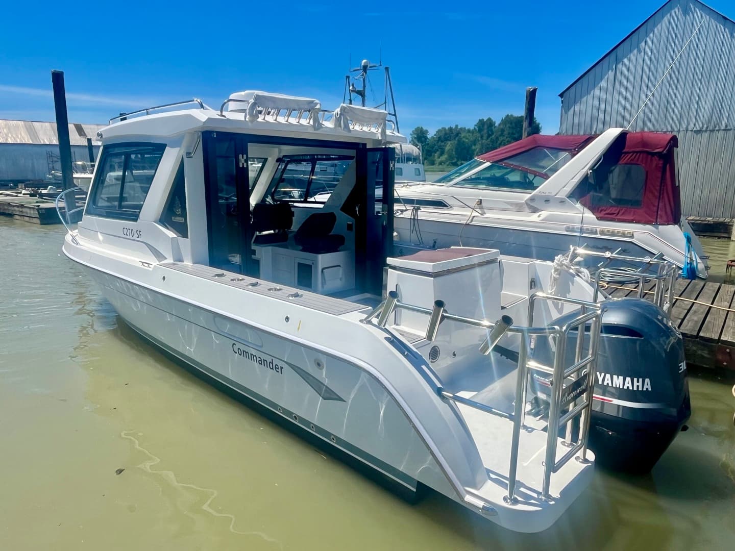 2025 Commander 27 Sportfisher