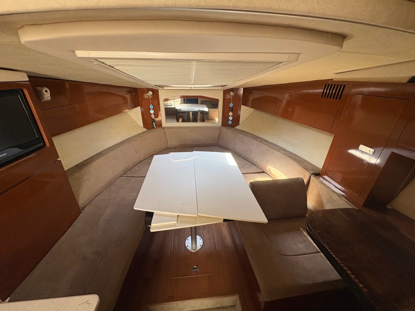 2010 Sea Ray 310 Sundancer