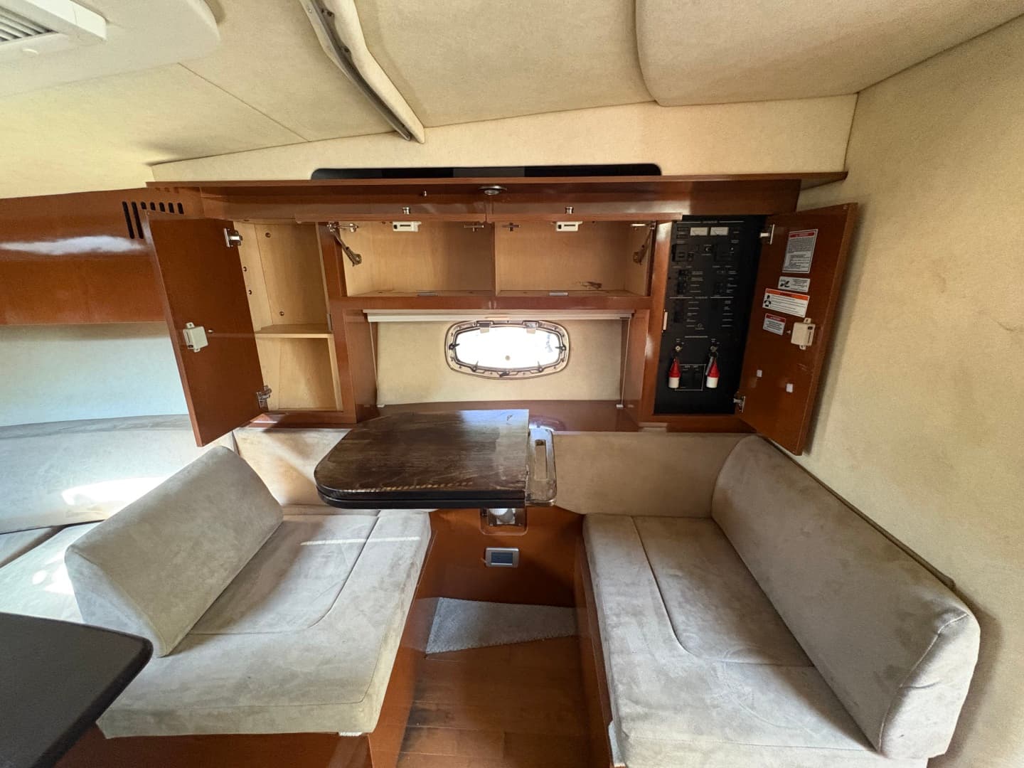 2010 Sea Ray 310 Sundancer