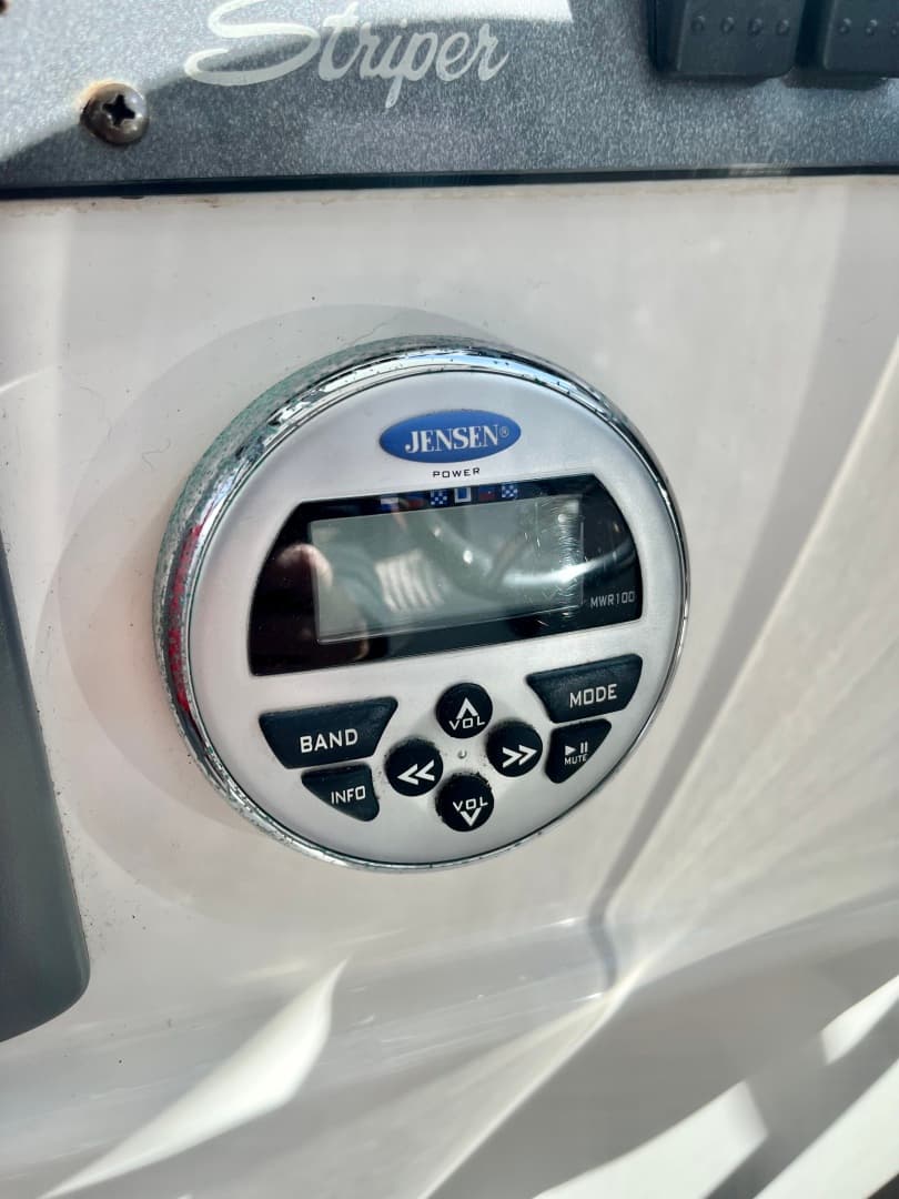 2008 Sea Swirl Striper 2101 WA