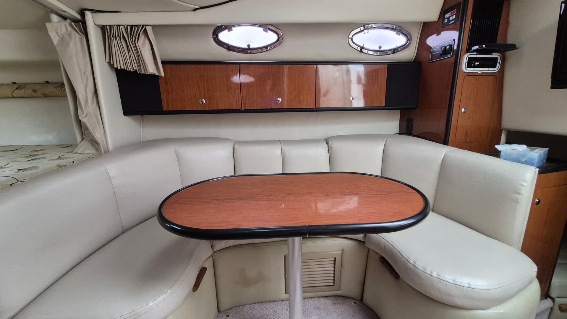 2001 Chaparral 300 Signature