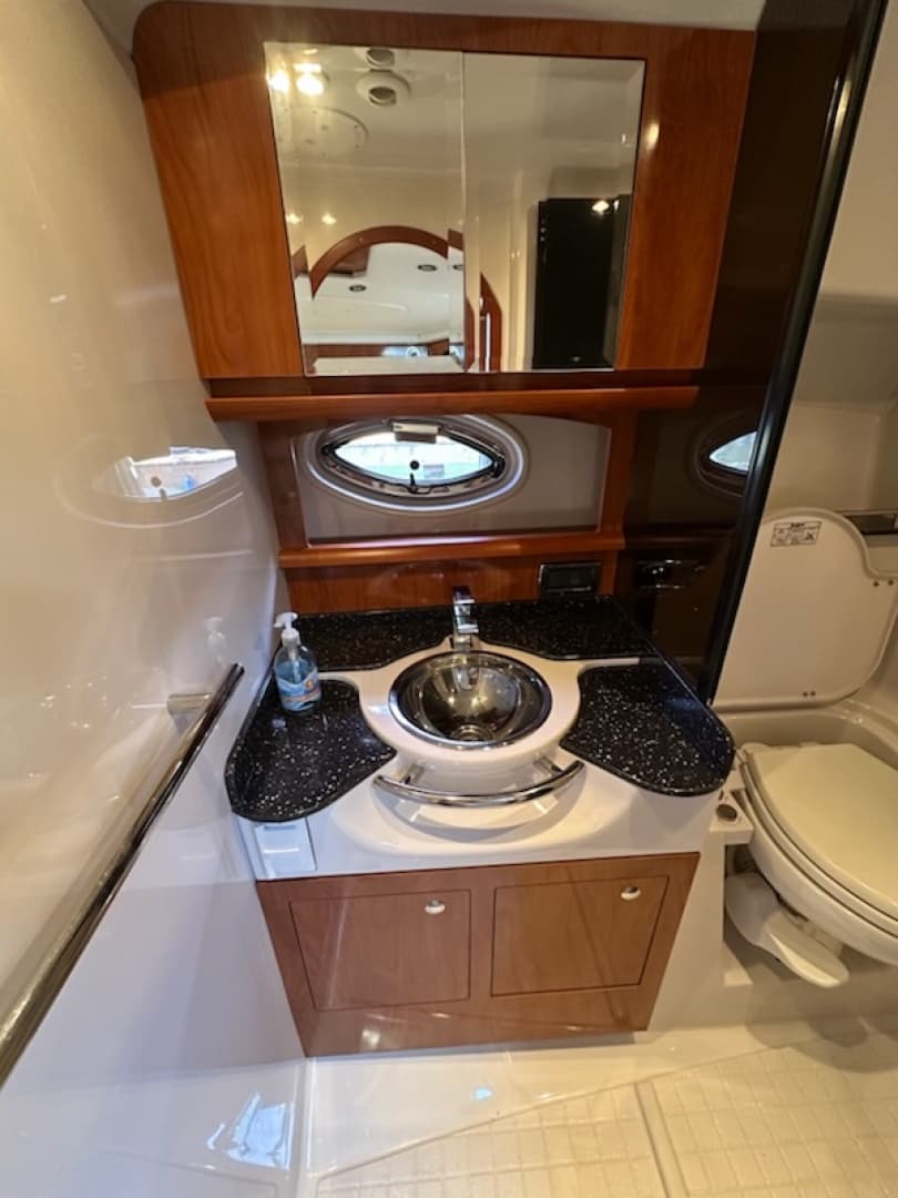 2008 Four Winns 358 Vista