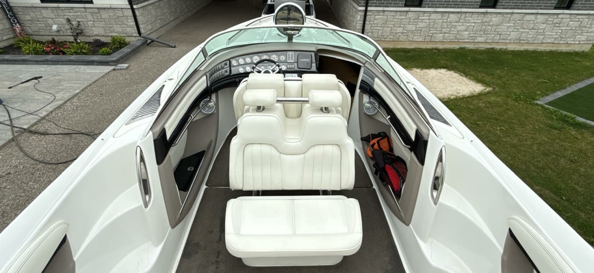 2005 Cobalt 343 34