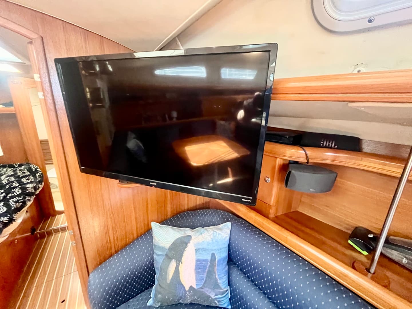 2005 Hunter  41 Aft Cabin