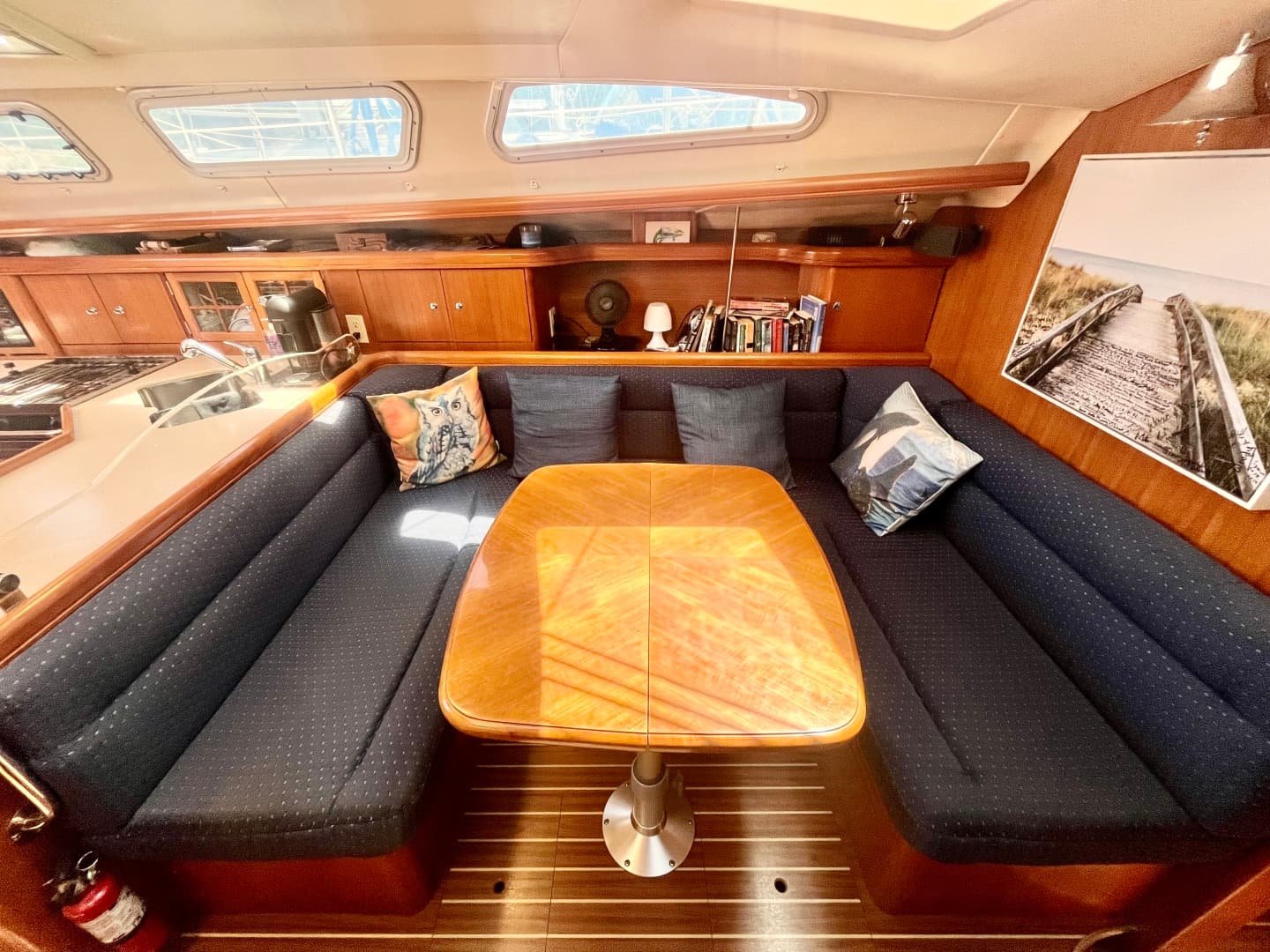 2005 Hunter  41 Aft Cabin