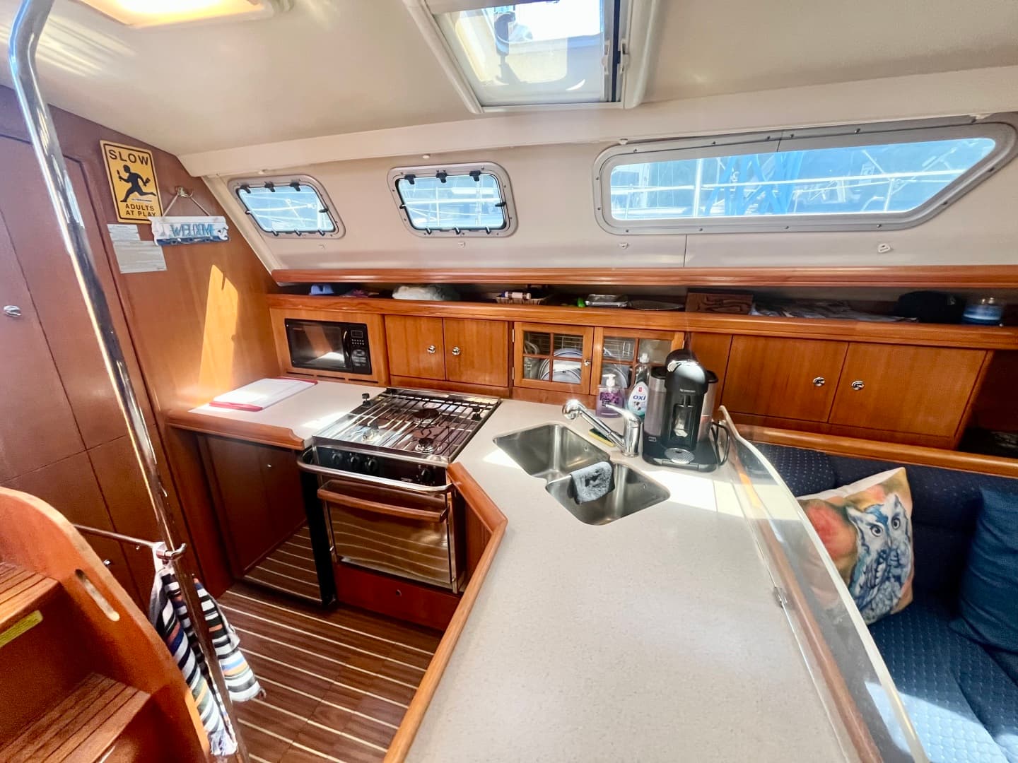2005 Hunter  41 Aft Cabin