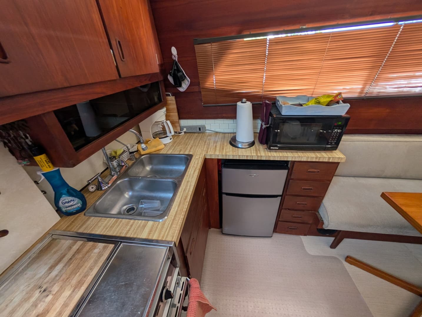 1977 Trojan 36 Tri-Cabin 36