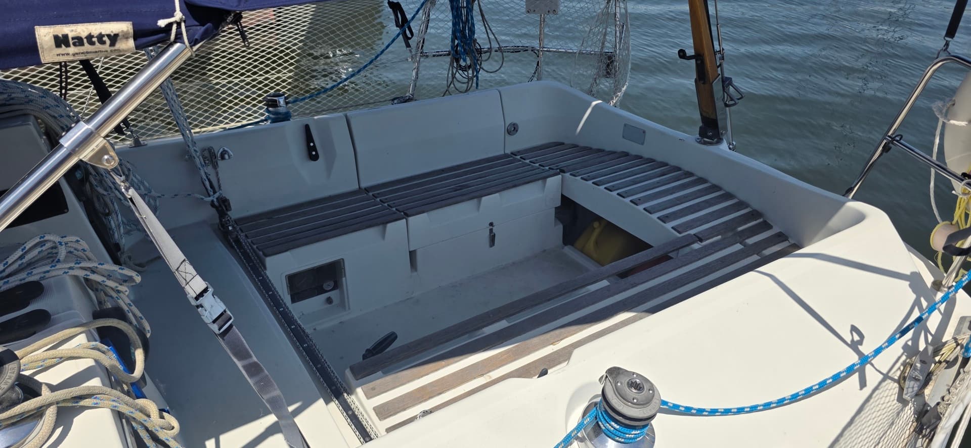 1985 Beneteau First 305