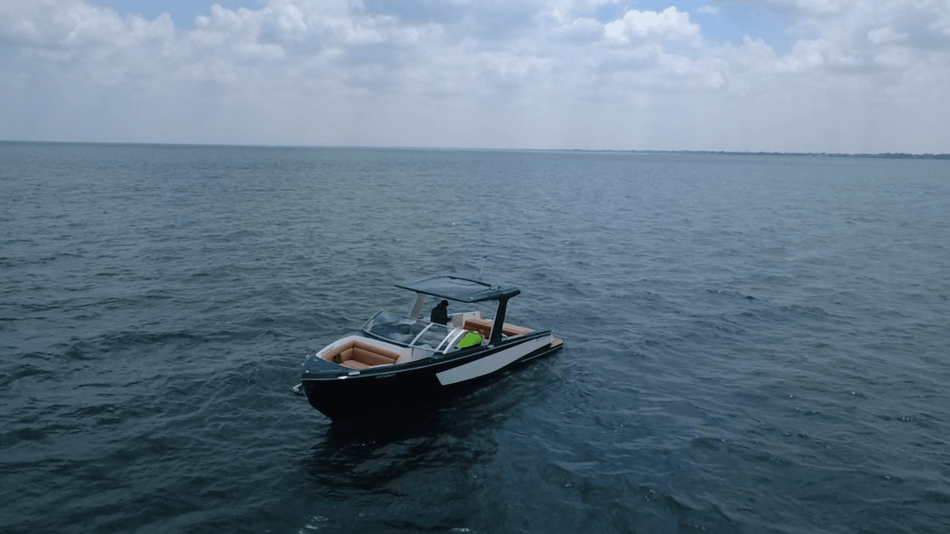 2021 Aviara AV32 32