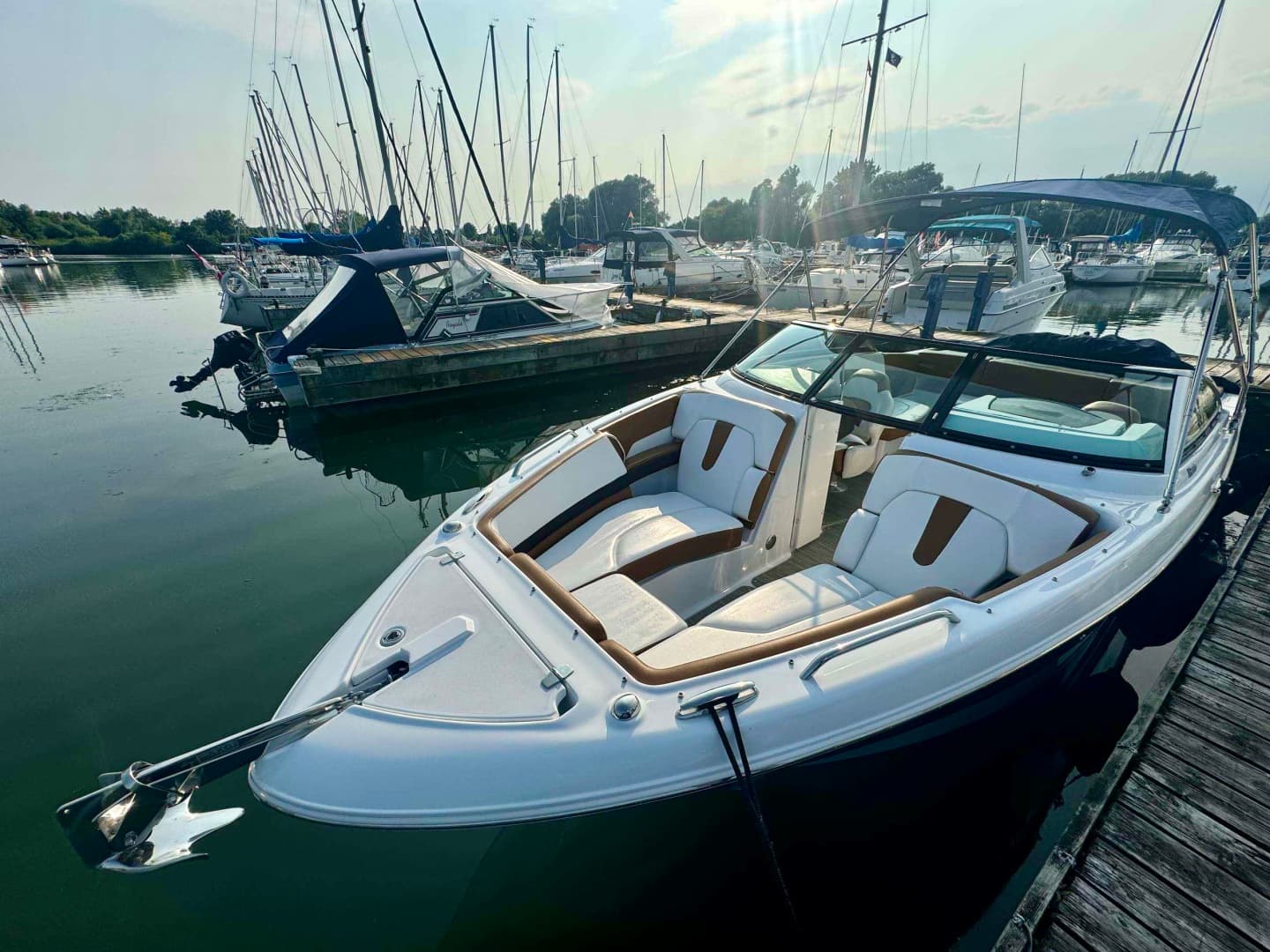 2022 Four Winns H260
