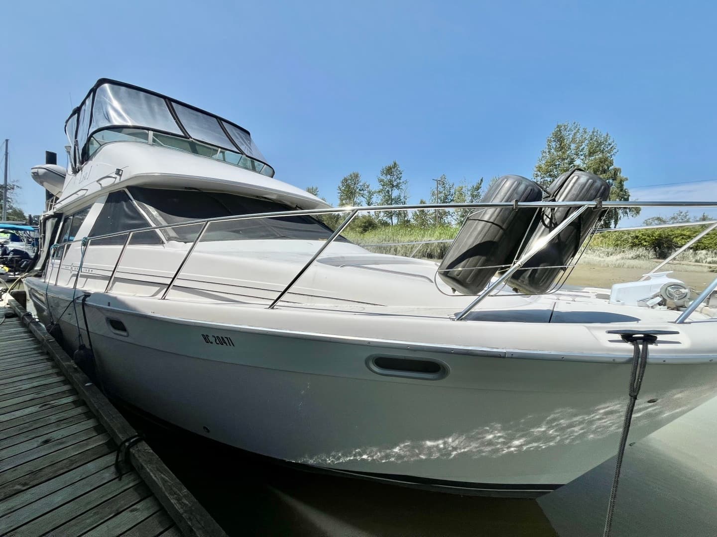 1996 Bayliner 3988 39