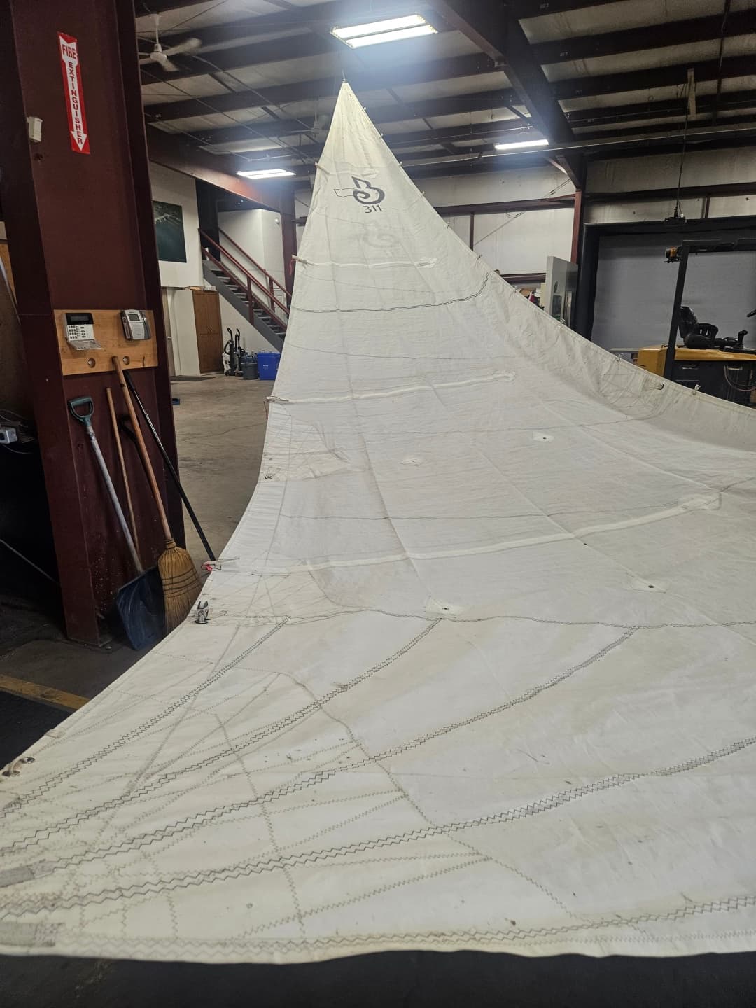 2003 Beneteau 311 31