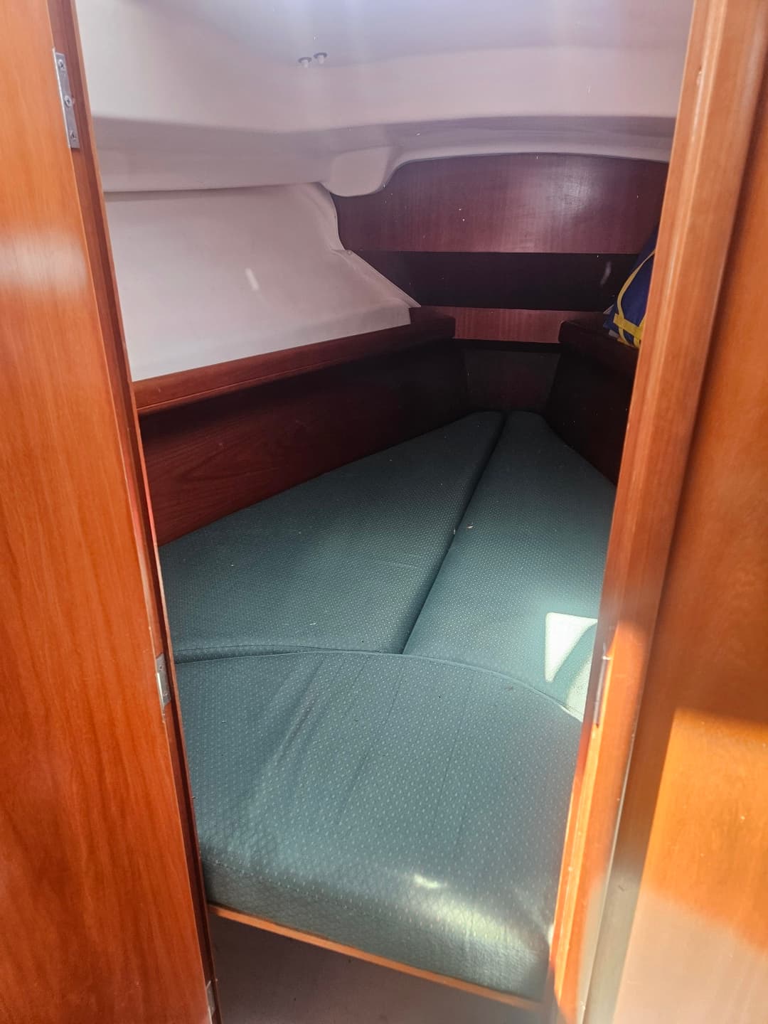 2003 Beneteau 311 31