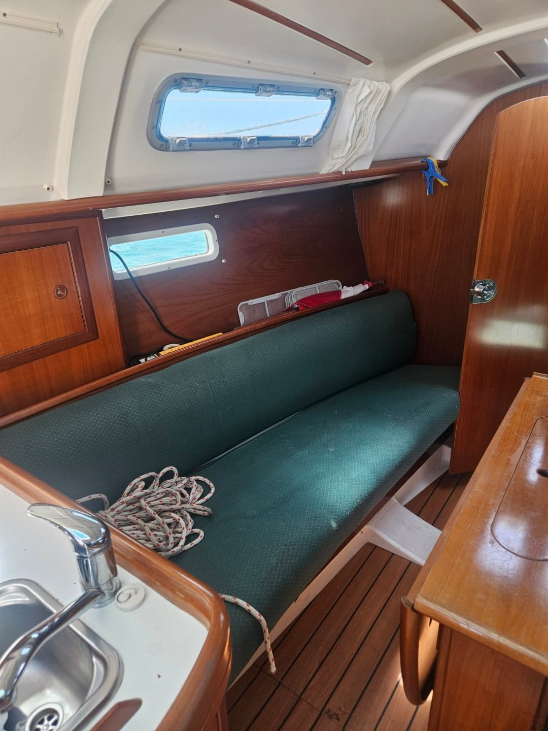 2003 Beneteau 311 31