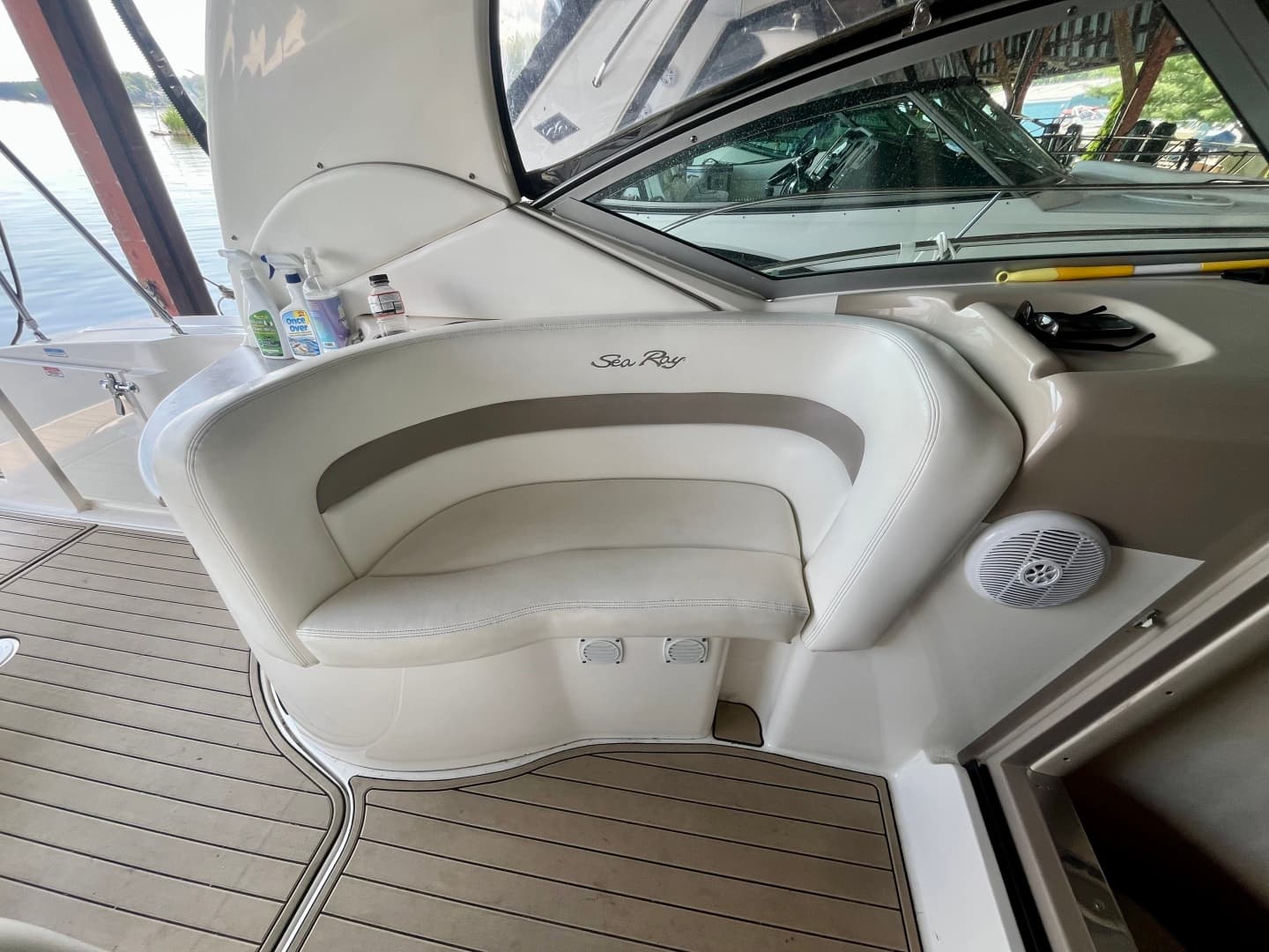 2003 Sea Ray 320 Sundancer
