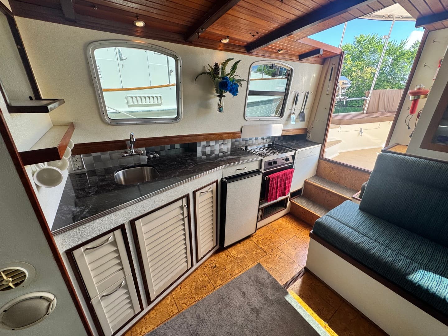 2001 Benford Fantail