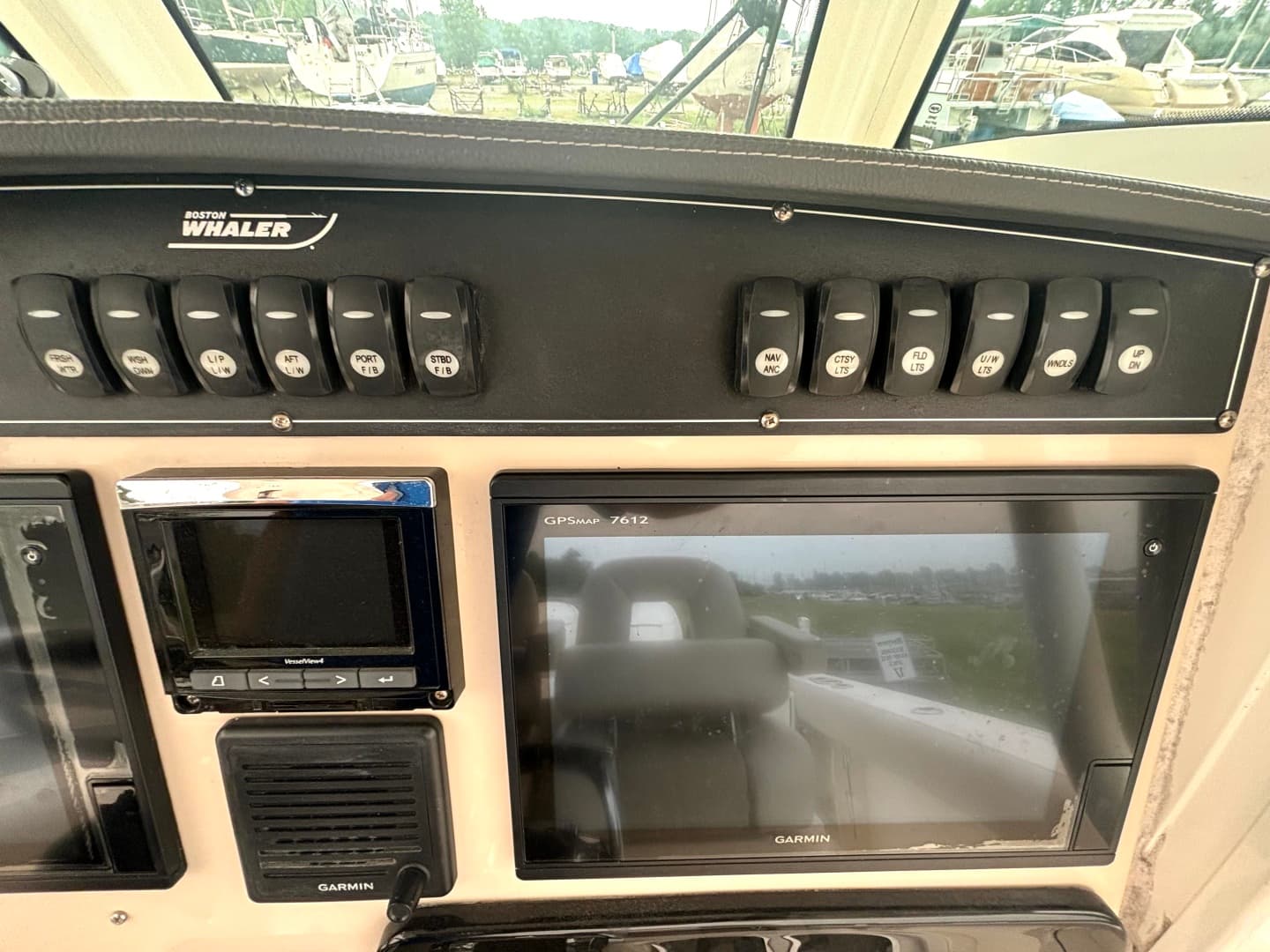 2018 Boston Whaler 280 Outrage