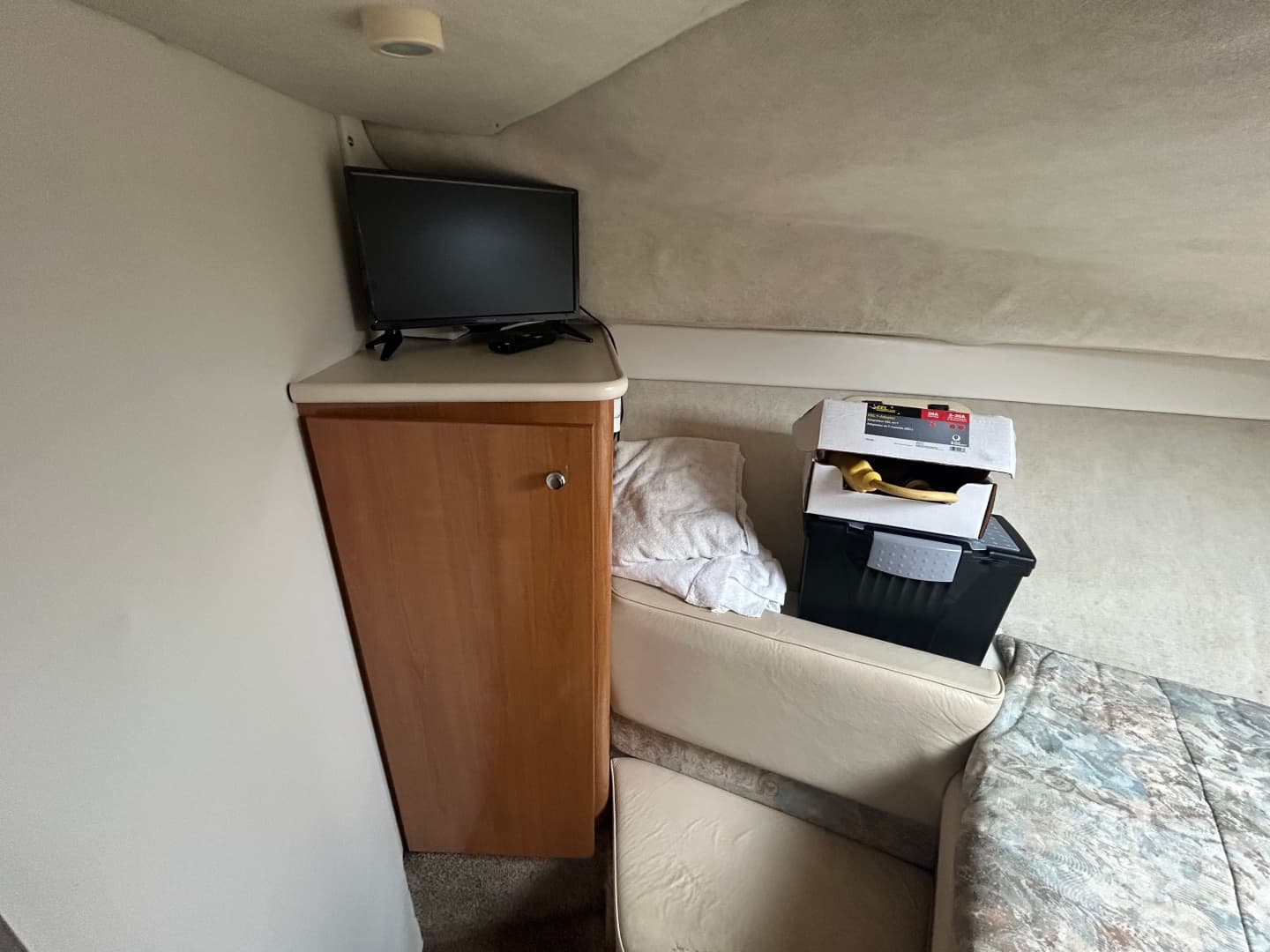 2001 Bayliner  3258