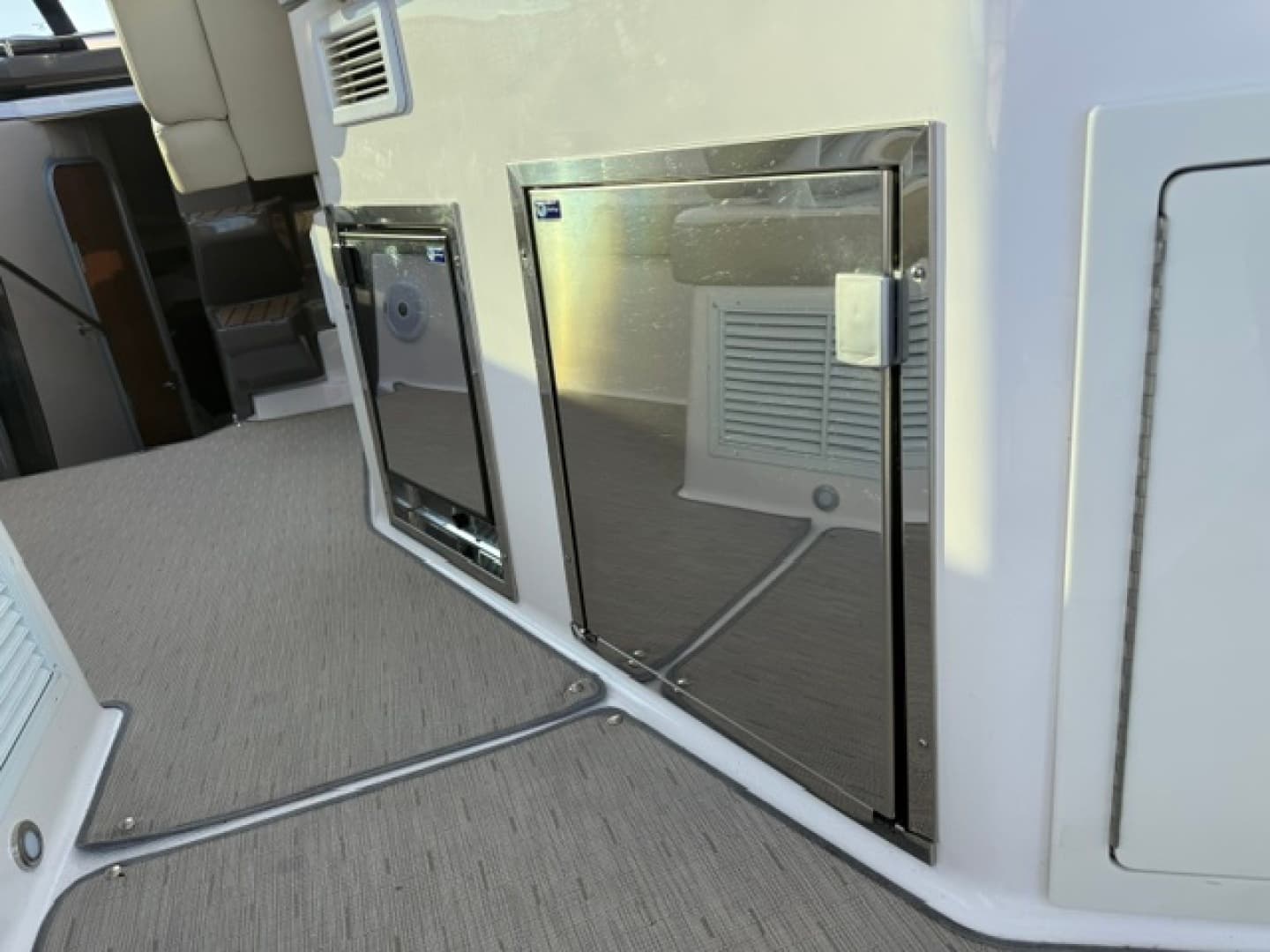 2012 Regal 35 SC Sport Coupe