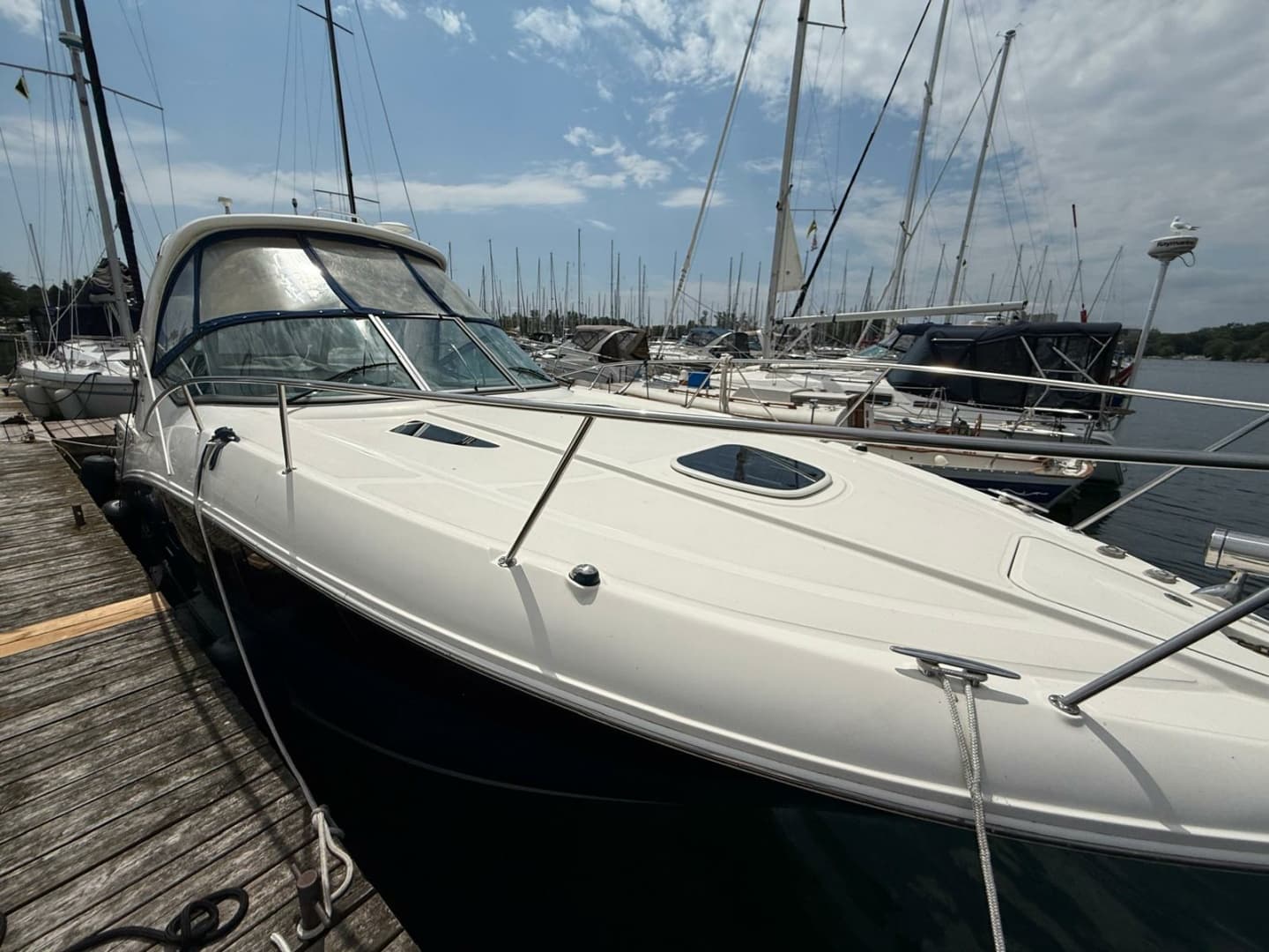 2015 Sea Ray 330 Sundancer