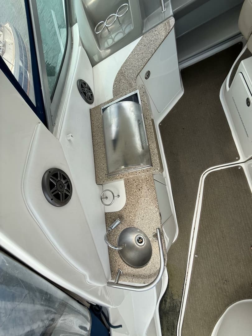 2015 Sea Ray 330 Sundancer
