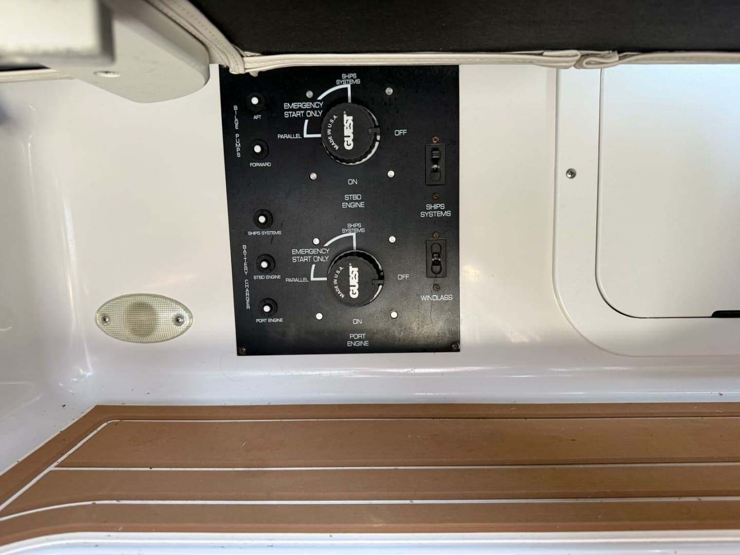 2001 Four Winns  328 Vista