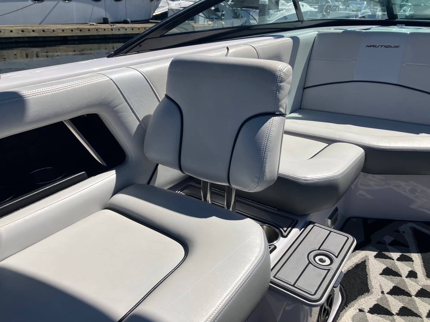 2011 Nautique Super Air Nautique 230
