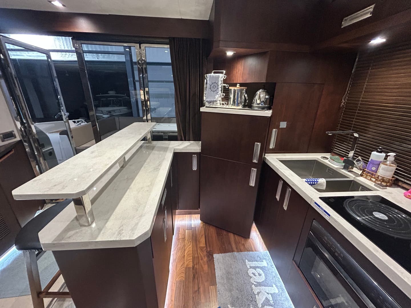 2018 Galeon 560 Sky 56