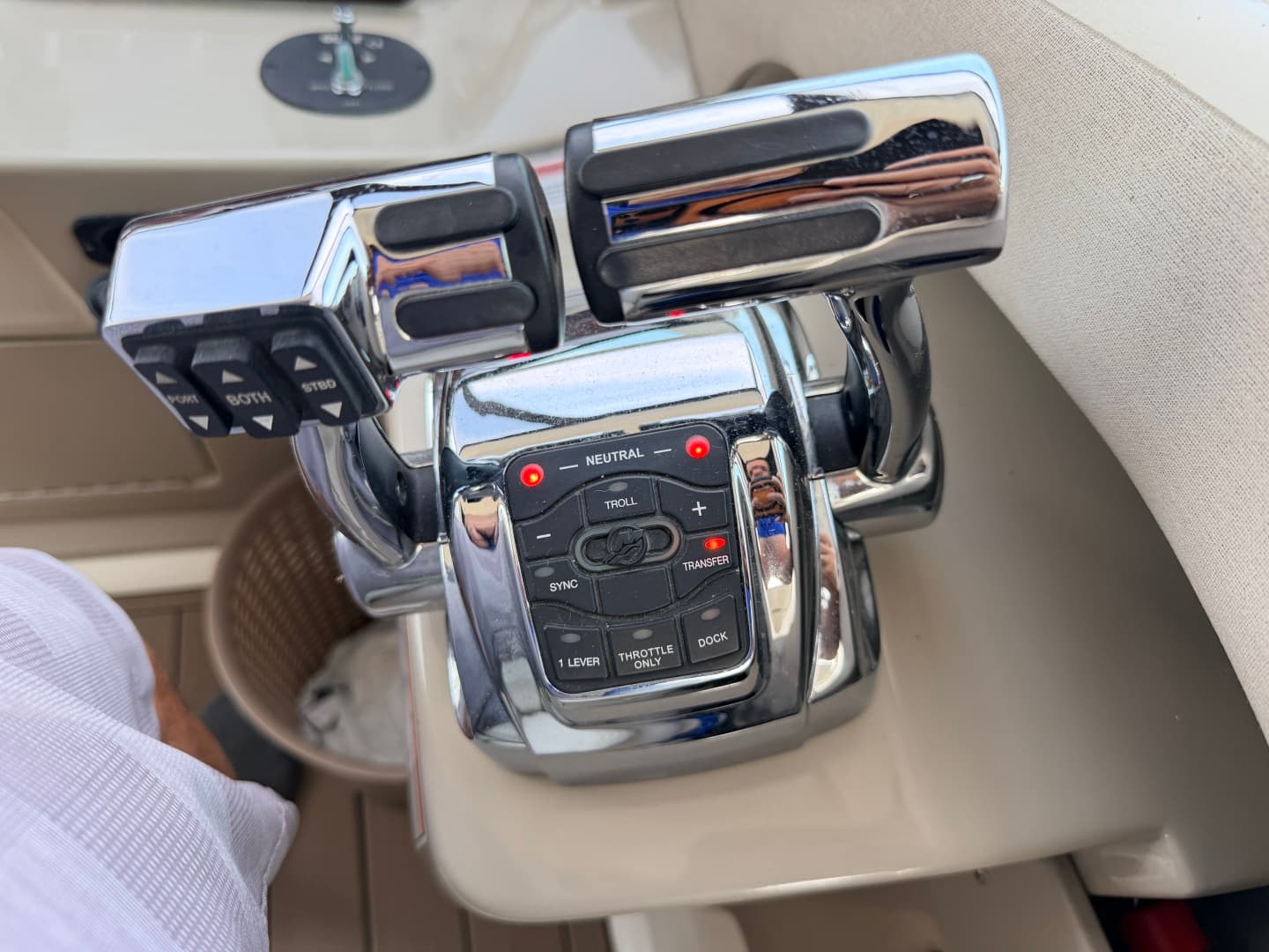 2008 Sea Ray 290 Sundancer