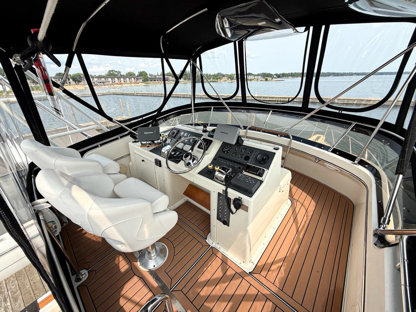 1989 Tiara Yachts 3600 Convertible