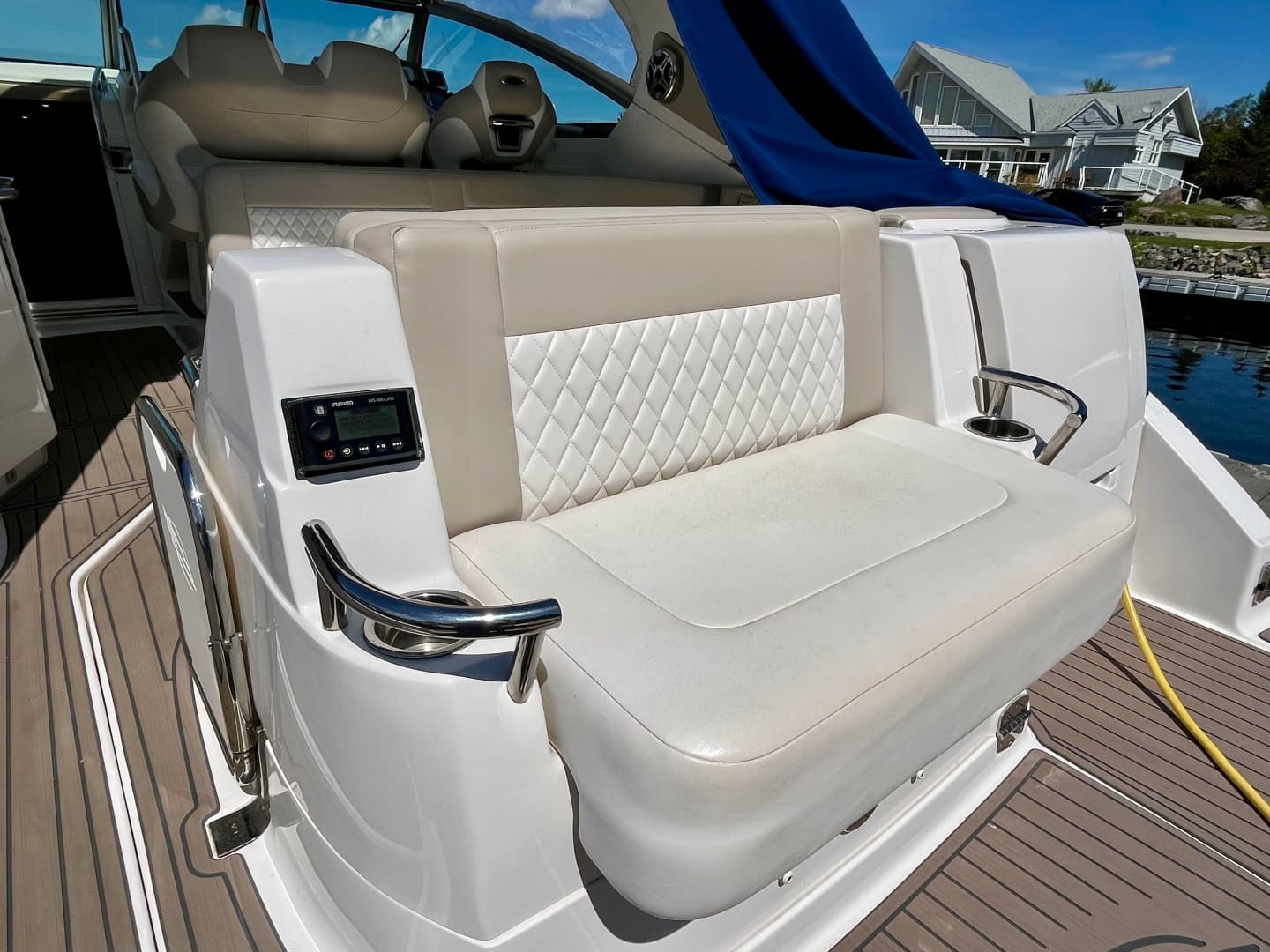 2012 Chaparral 330 Signature