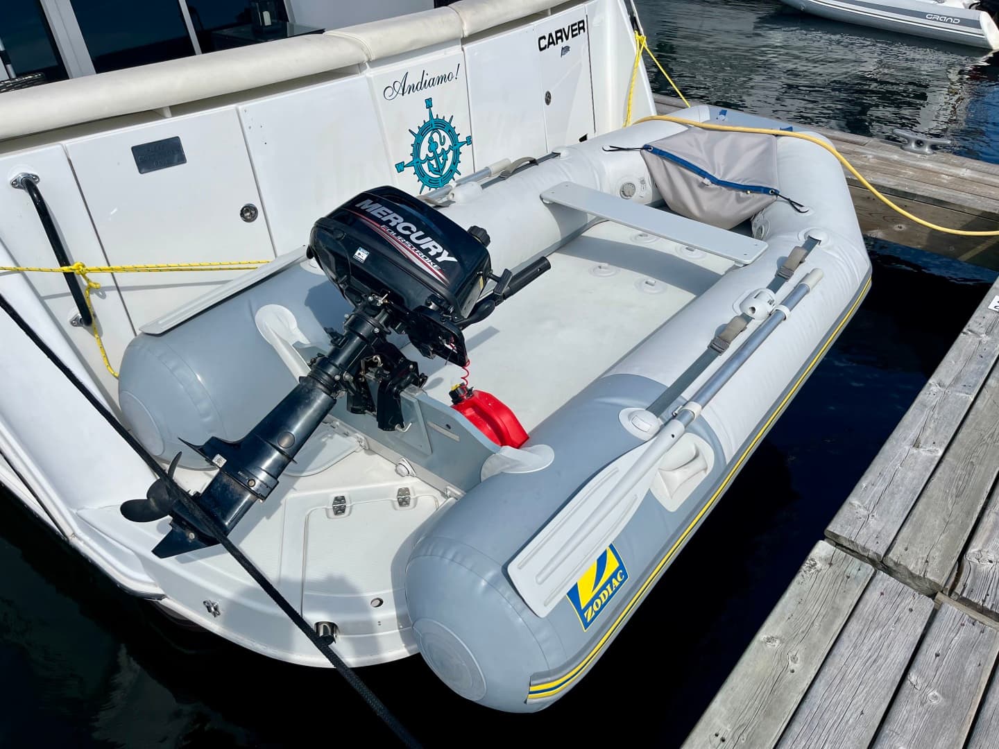 1999 Carver 350 Mariner 35