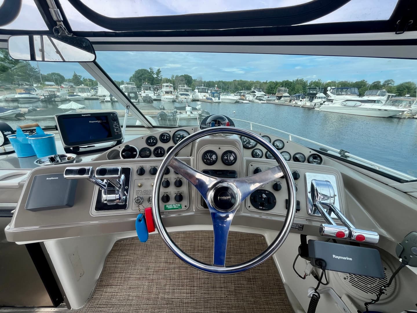 1999 Carver 350 Mariner 35