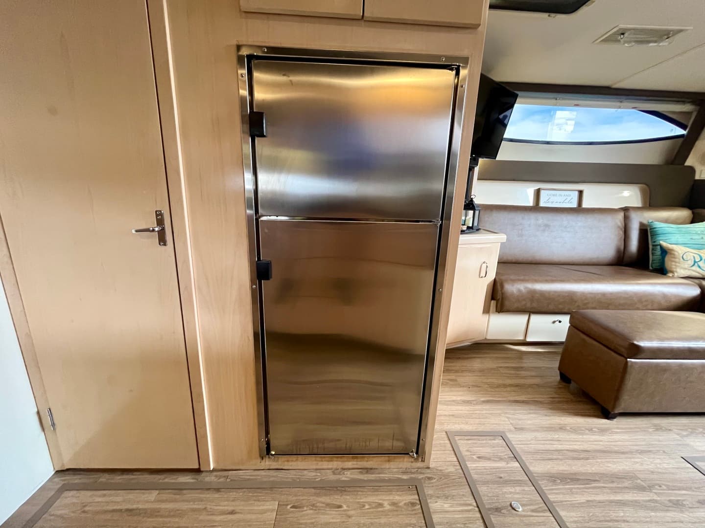 1999 Carver 350 Mariner 35