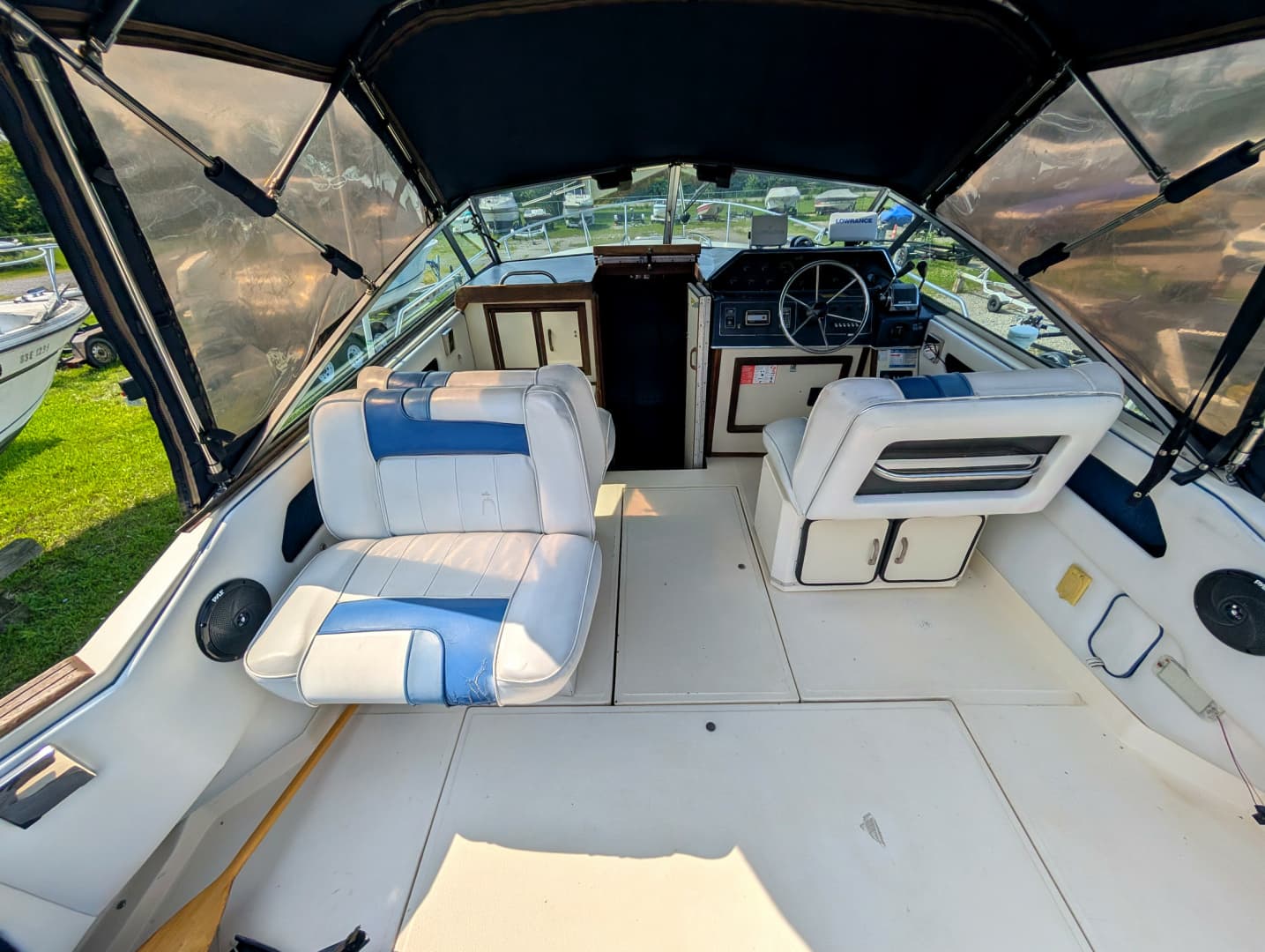 1987 Sea Ray 270 Amberjack