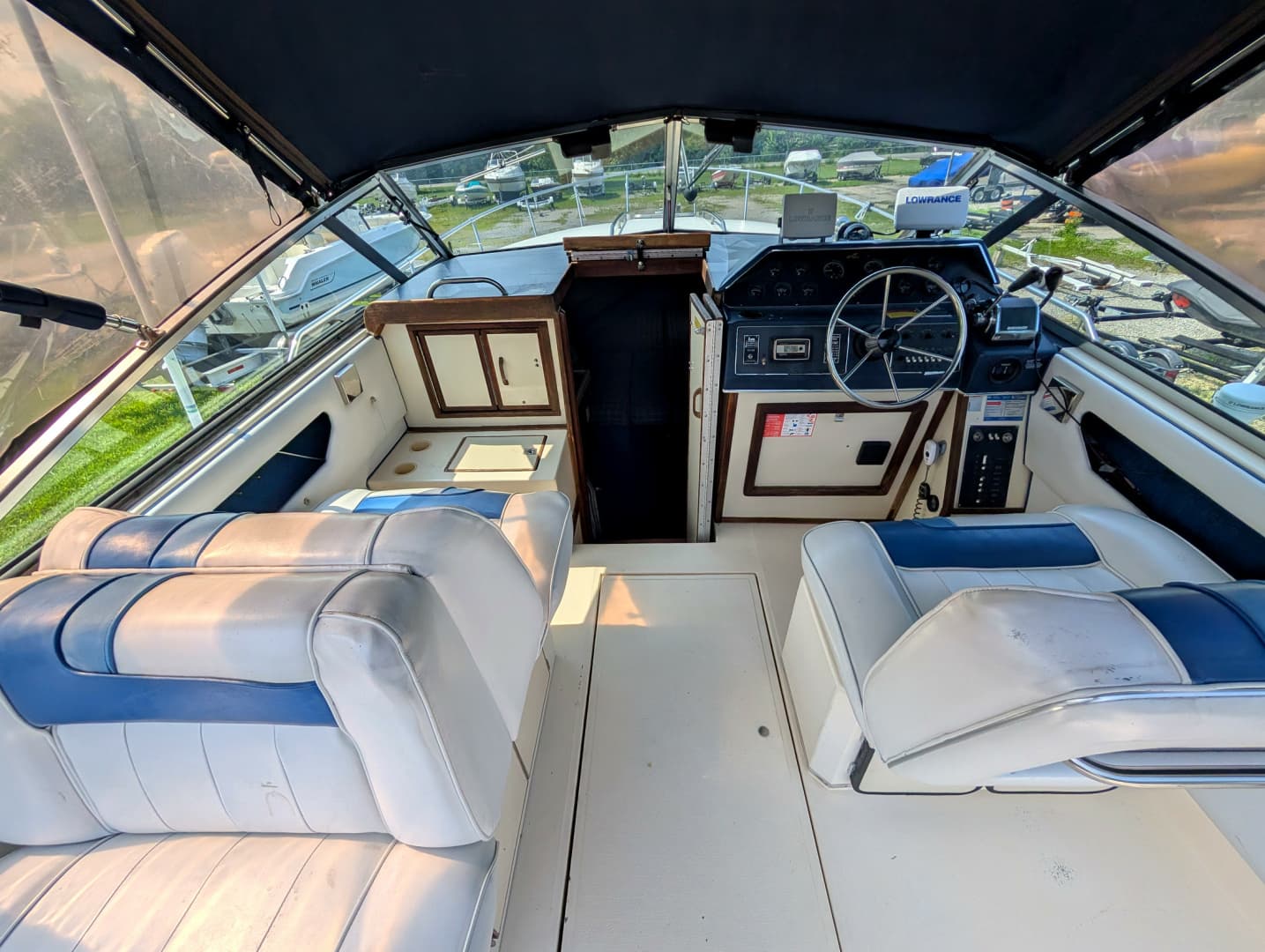 1987 Sea Ray 270 Amberjack