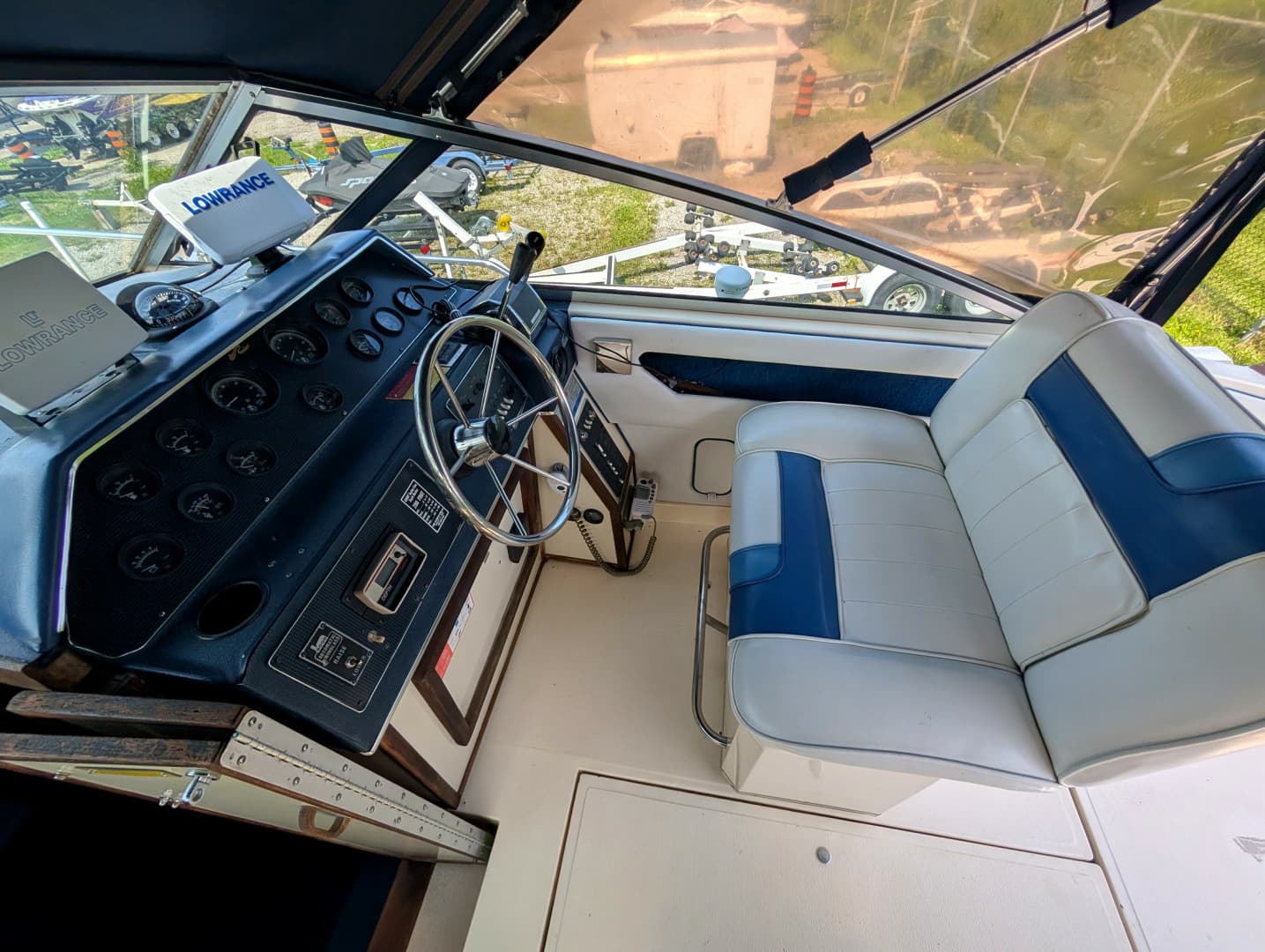1987 Sea Ray 270 Amberjack