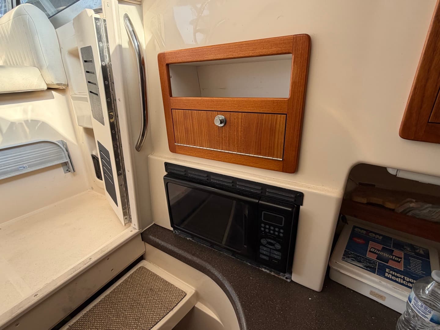 2007 Grady-White Express 305