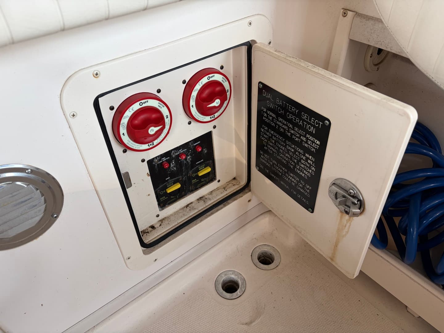 2007 Grady-White Express 305