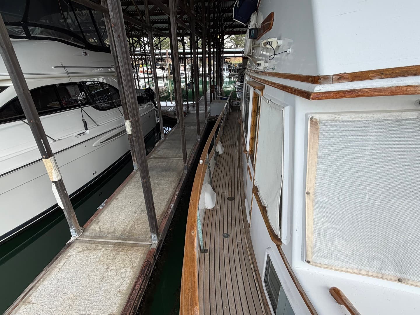 1969 Grand Banks 42 Classic