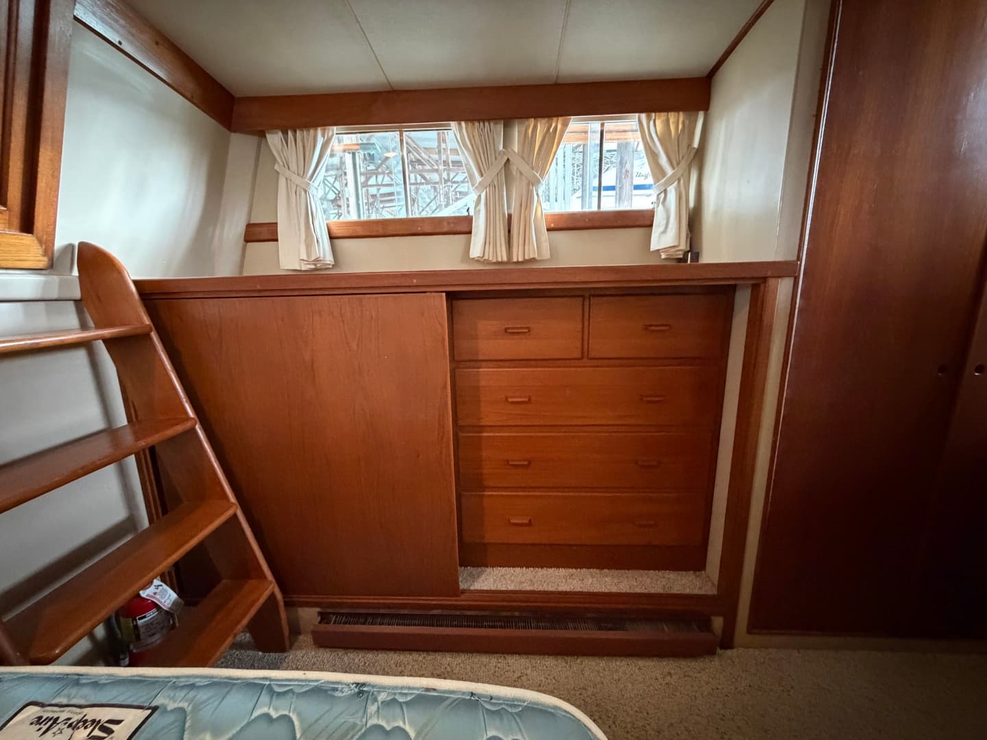 1969 Grand Banks 42 Classic