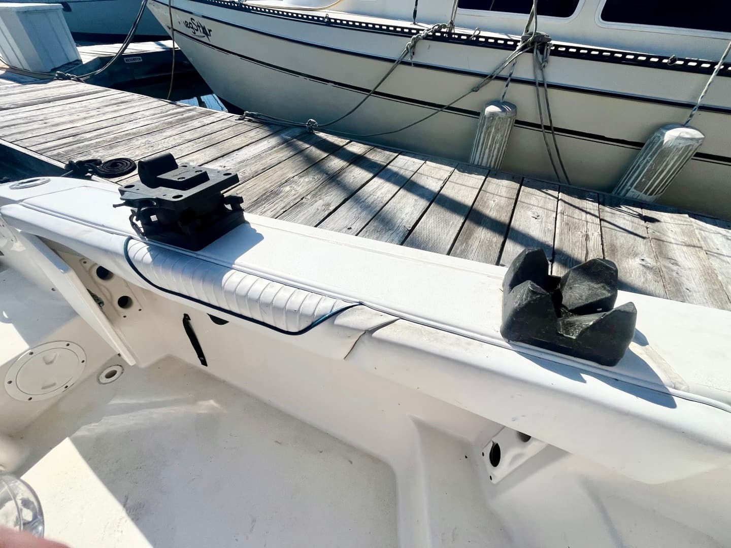 2007 Seaswirl Striper 2301
