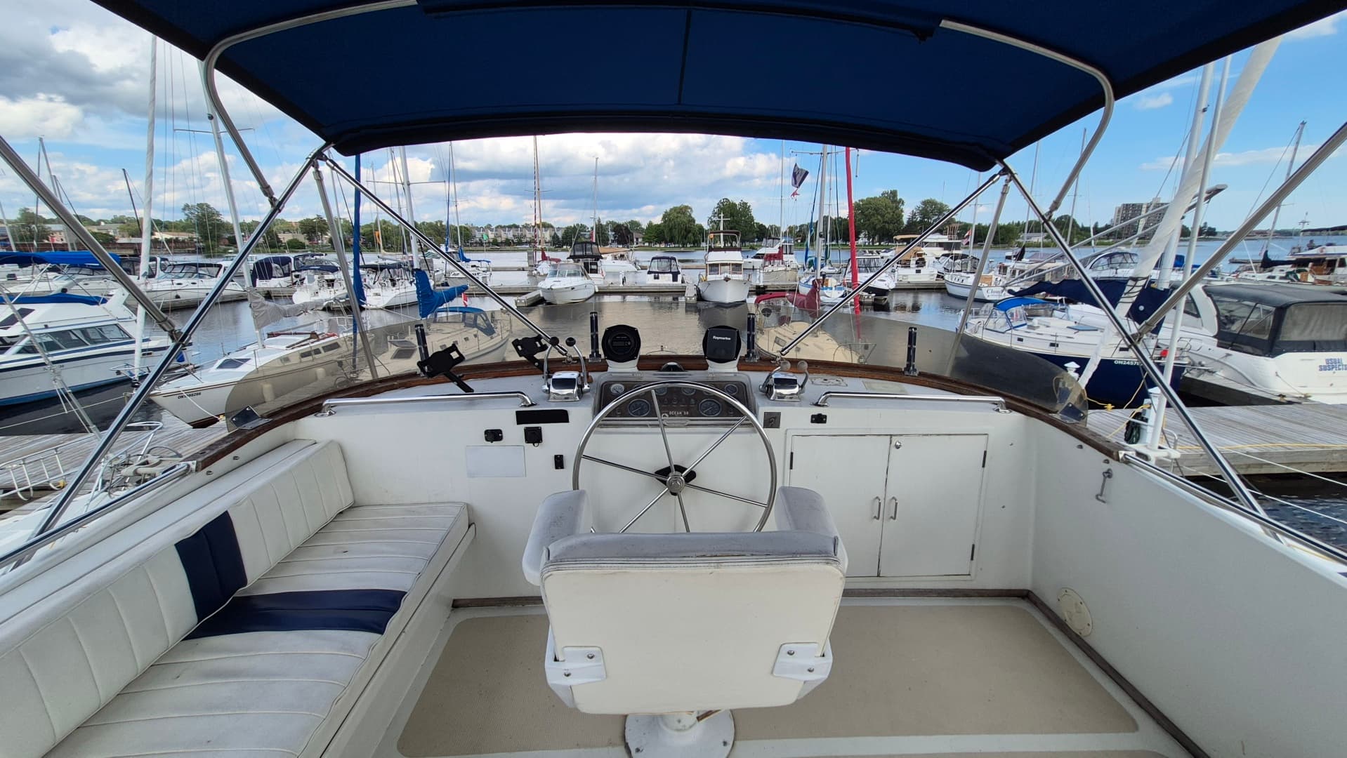 1985 Ocean Alexander  38 Double Cabin