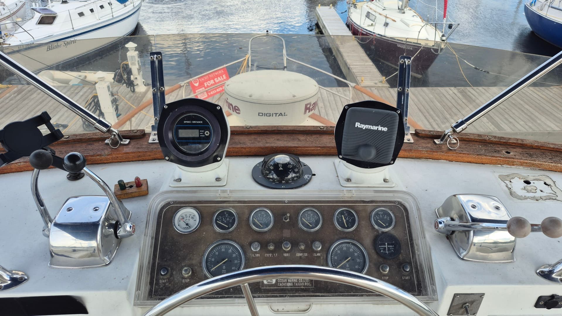 1985 Ocean Alexander  38 Double Cabin