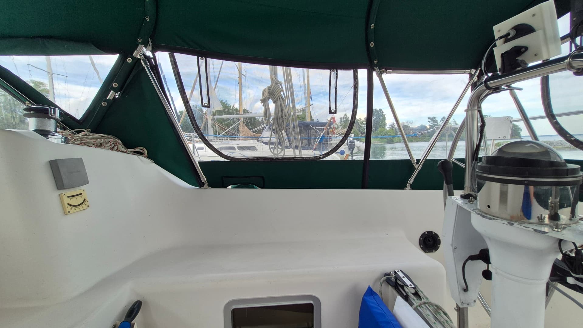 1988 Canadian Sailcraft CS 36 MERLIN