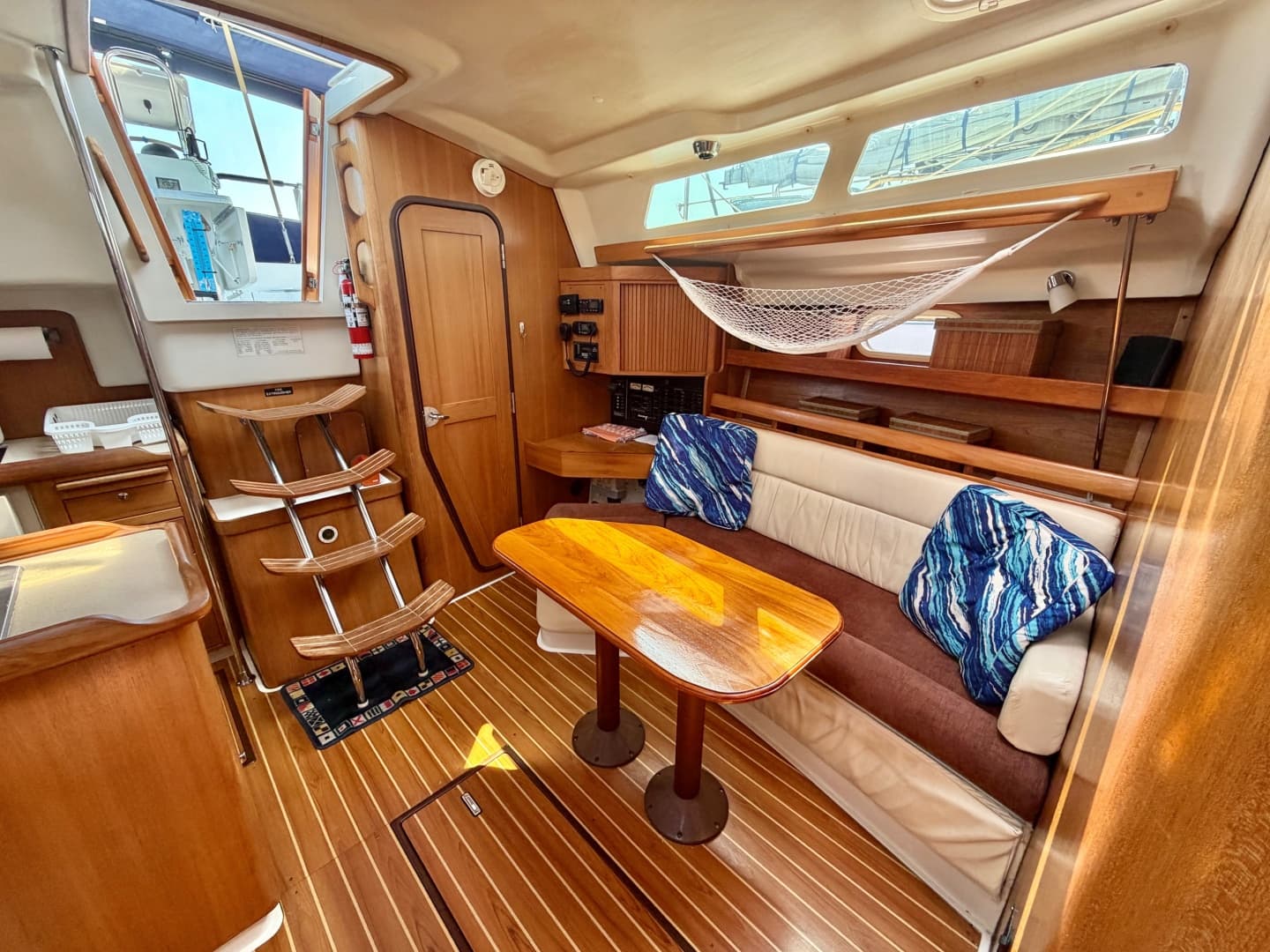 2003 Catalina  350